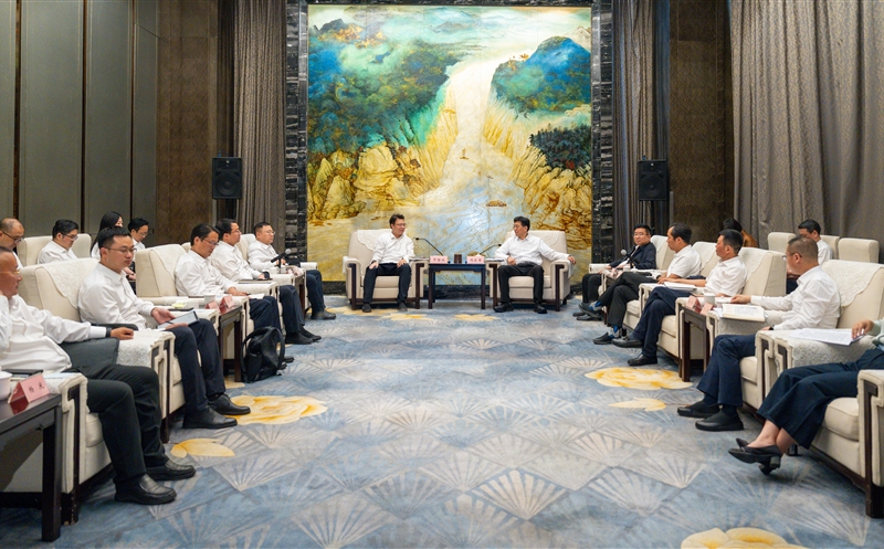 集团向导赴内江市拜会交流