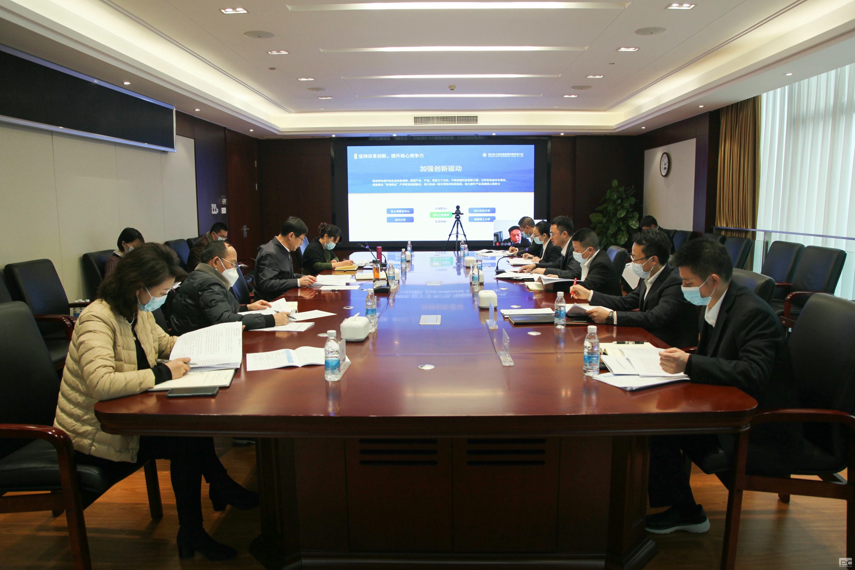 徐志文专题调研四川土地集团和自然Z6尊龙凯时流转效劳中心事情