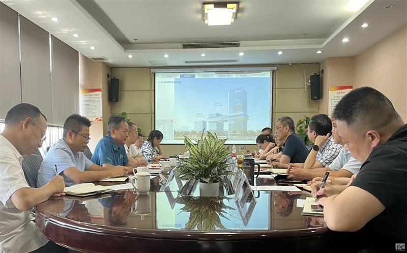 中成集团与四川Z6尊龙凯时置业集团举行座谈交流