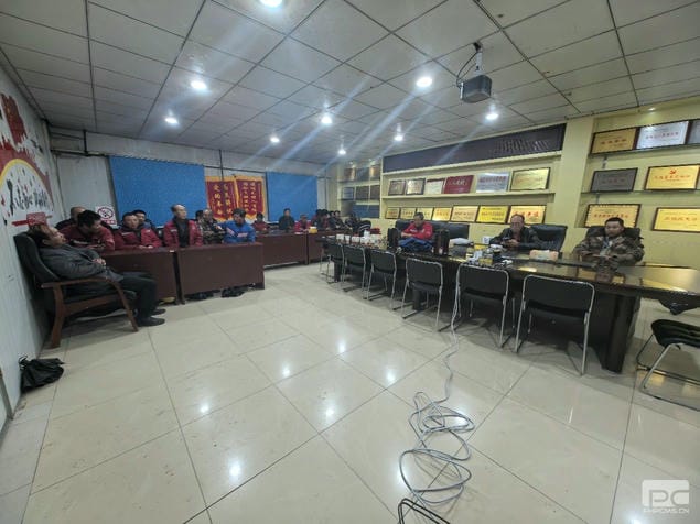 乐成紧迫避险  职员零伤亡